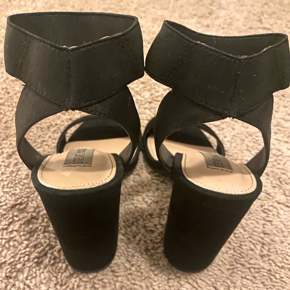 Steve Madden black high heels. - Picture 4 of 4